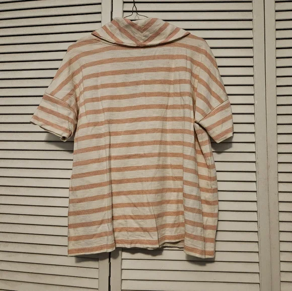 LOFT top - Picture 2 of 8